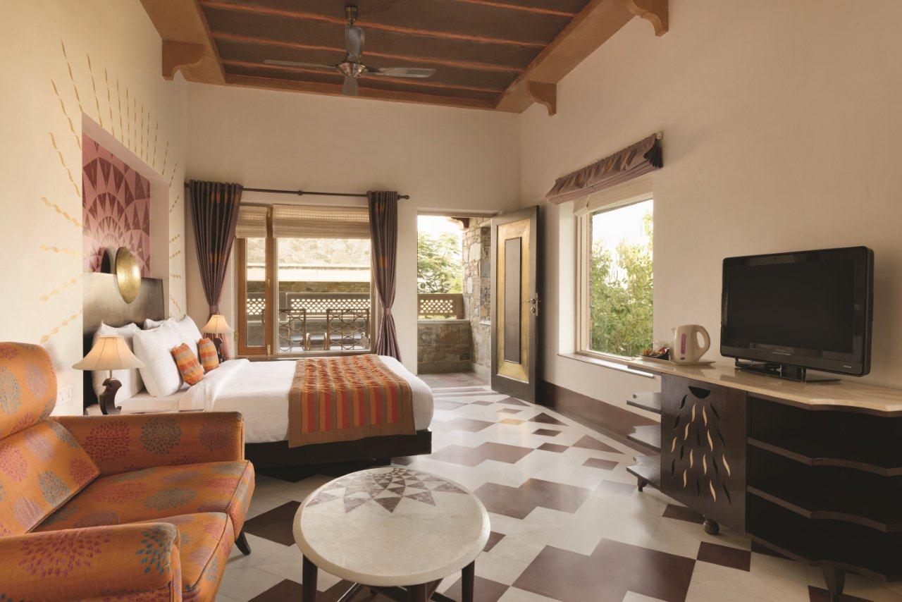 Deluxe-Room-1-Ramada-Udaipur